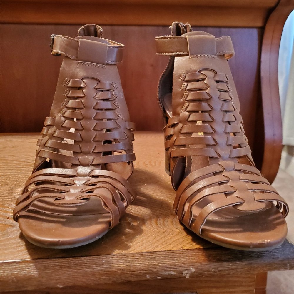 A.E.O. Strappy Heeled Peep Toe Sandals - Size 8